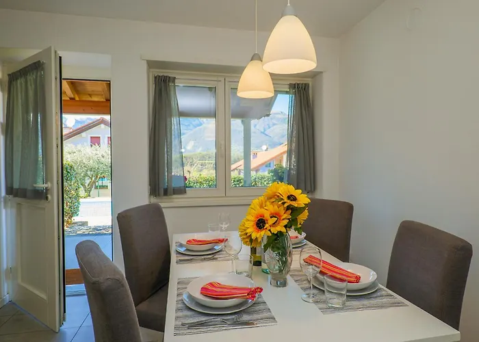 Rose Rossa Florentina Garten Eg Apartamento Colico